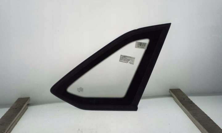 фото №1, Стекло кузовная боковая правая skoda rapid spaceback 2013- оригинальная новая