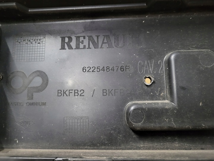 фото №11, Renault megane 4 iv рестайлинг решётка средняя бампера передней перед