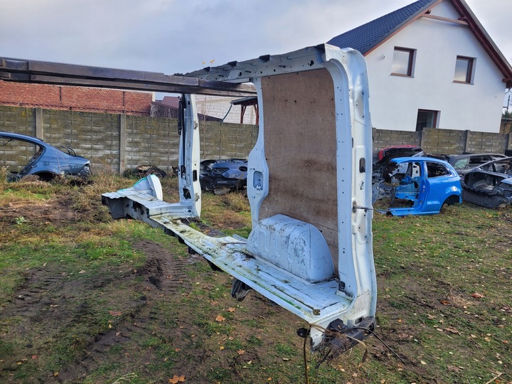 фото №2, Renault trafic vivaro primastar bok чверть права перед зад поріг