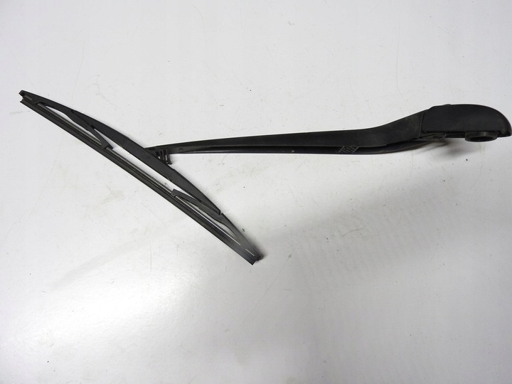 фото №9, Toyota auris i 5d рычаг дворники крышки зад