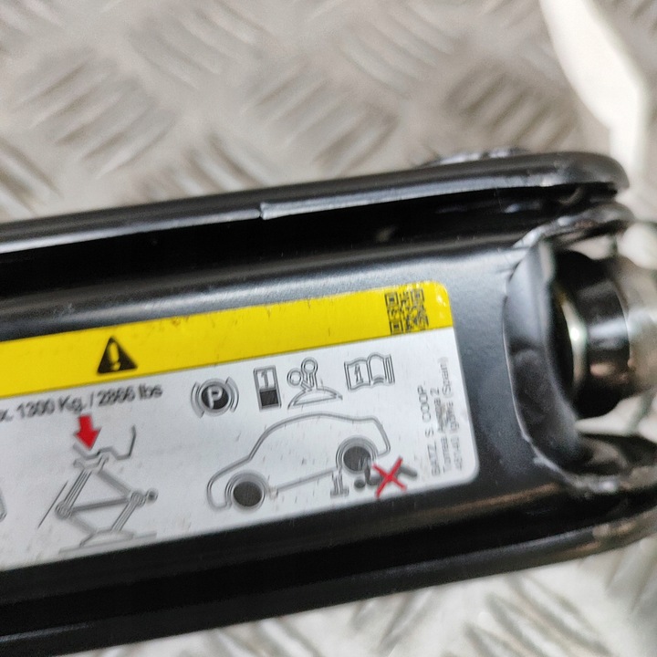 фото №6, Audi a4 s4 b9 8w 2017 домкрат автомобильный