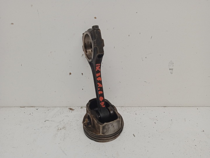 фото №1, Kia ceed hyundai i30 sportage ix35 tucson 1,6gdi g4fd поршень шатун 2015-