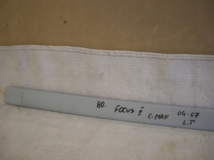 фото №2, Ford focus 2004 ii планка дверь левая зад