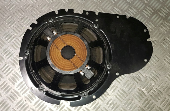 фото №3, Land rover discovery 4 iv 319 динамік басовий зад сабвуфер багажника logic7