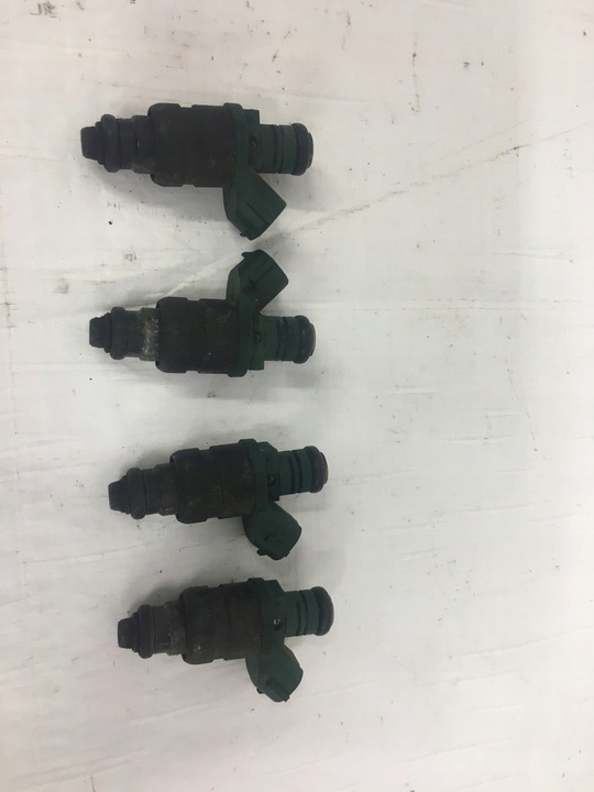 фото №10, Audi a3 a4 1.6 8v инжектор 037906031al