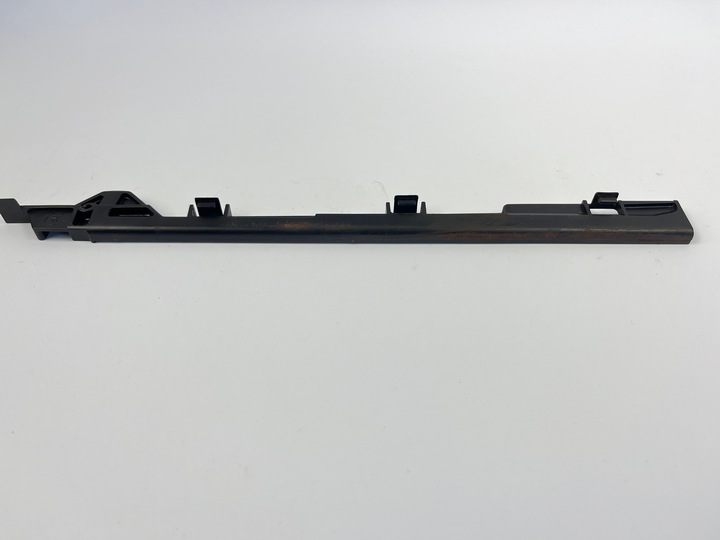 фото №8, Направляющая люк левая mercedes w124 w126 w463 1247820131