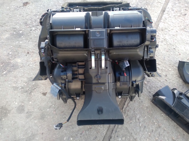 фото №7, Bmw e60 e61 530d дорестайлинг отопитель комплектная behr 9 134 986