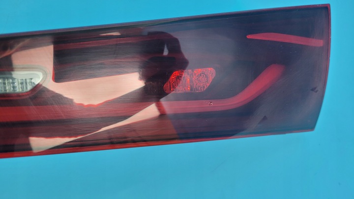 фото №11, Mercedes eqe w295 350+ 23r лампа задня led накладка a2959063100