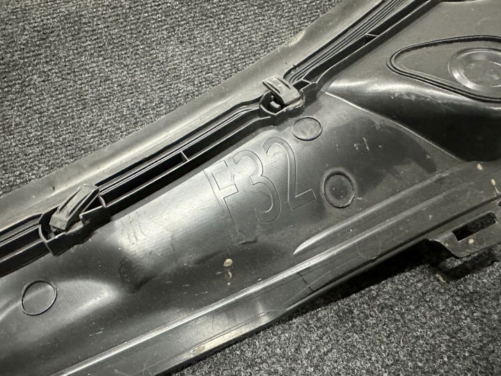 фото №5, Bmw f32 f33 f36 f82 lci панель під лобовим склом захист 7285920