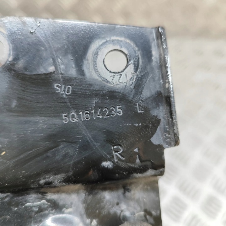 фото №6, Кріплення насоса abs vw caddy v sbb, sbj 5q1614235l 30813025 2.0l 90kw