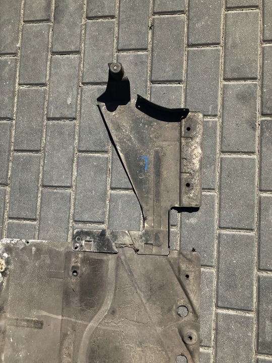 фото №1, Защита шасси левая bmw 1 f20