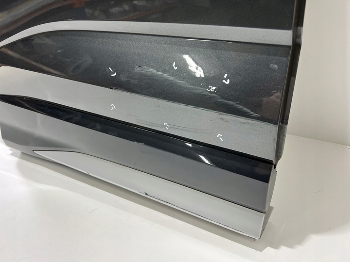 фото №8, Двері праві праві зад audi q4 89a