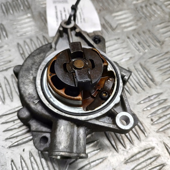 фото №6, Насос вакуум citroën c3 ii 7597920 28446141 1.6l 88kw 2012