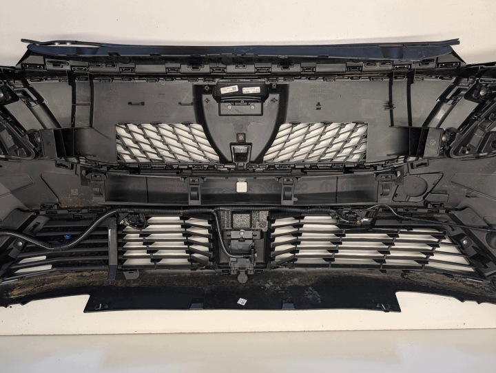 фото №14, Бампер перед peugeot 3008 5008 iii 4pdc 2023-