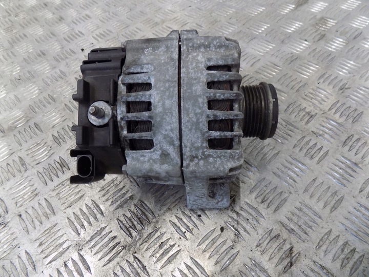 фото №1, Bmw x3 2,0d n47 генератор 180