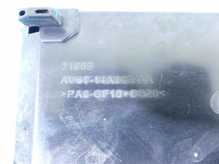 фото №6, Коробка запобіжників volvo v40 ii av6t-14a067-ac, av6t-14a142-aa