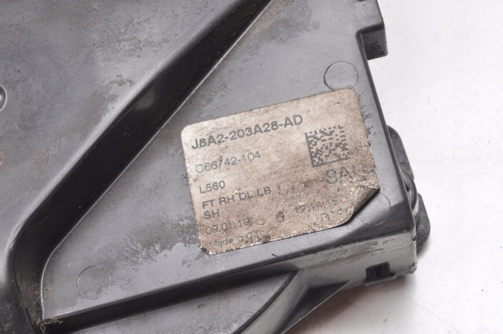 фото №7, Range rover velar l560 замок дверь правая перед передний j8a2-203a28-ad