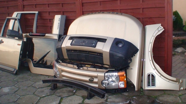 фото №9, Land rover discovery 3 - lr3 бампер передній trt900xaa