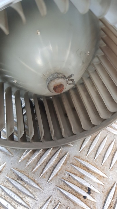 фото №3, Audi a8 d3 воздуходувка вентилятор воздуховод