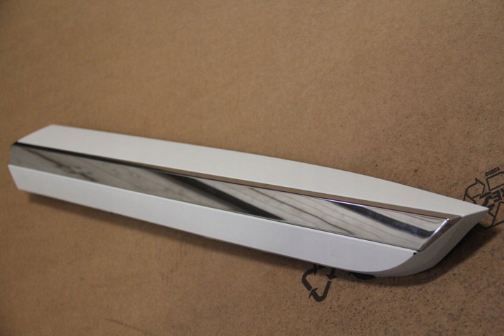 фото №2, Планка нижняя дверь левый зад vw arteon lc9a 3g8853991