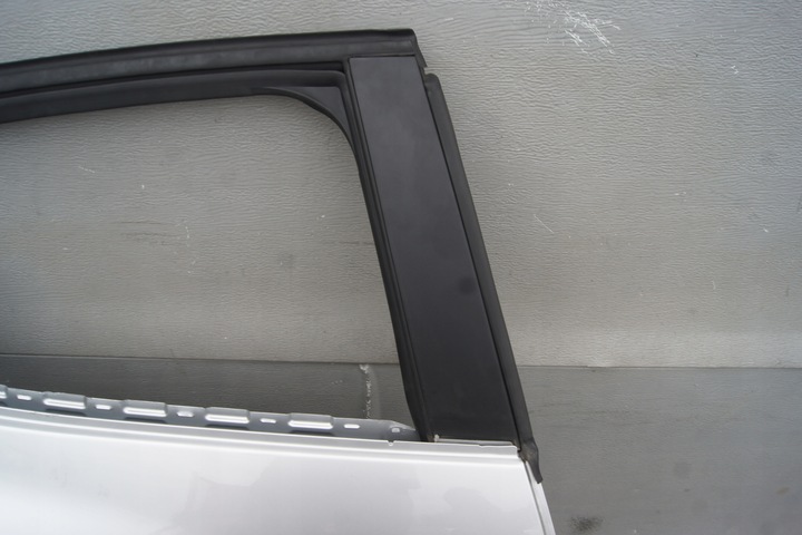 фото №3, Дверь правый зад clio iv hb 2018 год