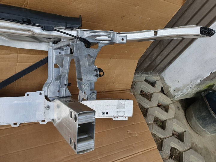 фото №10, Mercedes 205 c клас підсилювач pas спереду