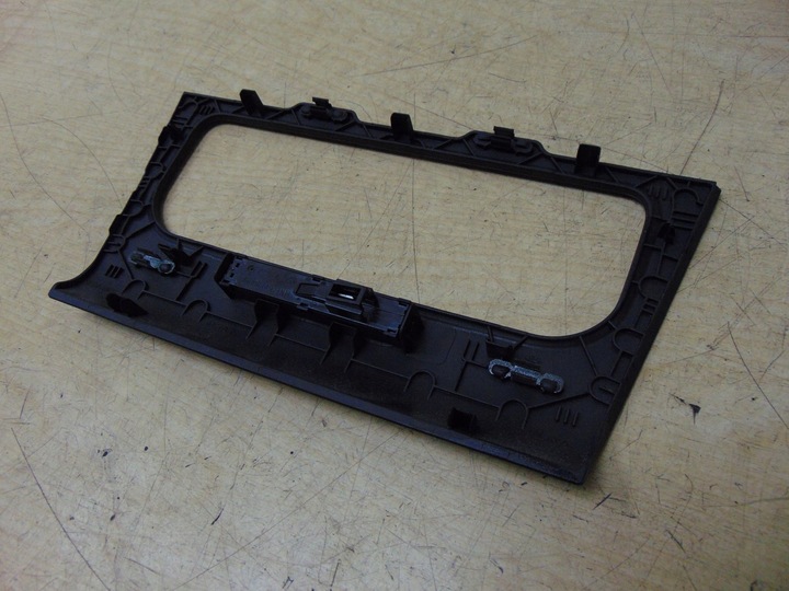 фото №12, Рамка панель консолі vw golf vi 5k0858069p