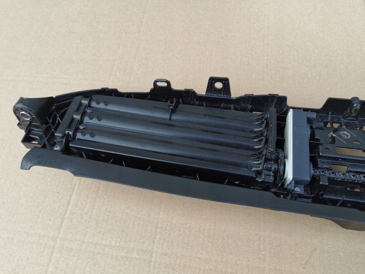 фото №11, Mini cooper s f65 f66 oem номер 5a3b4e3 активний верхній забірник  кермо повітря