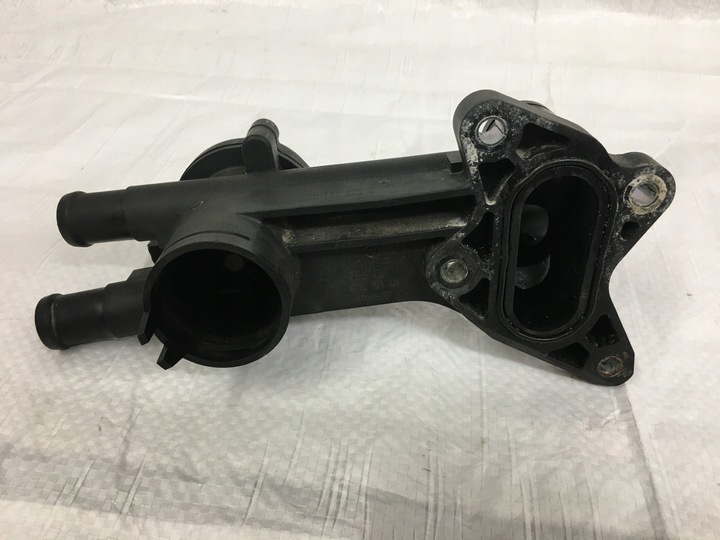 фото №11, Корпус термостата штуцер vw polo 6r v seat ibiza iv 1.2i cg 03c121111b