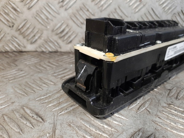 фото №13, Chevrolet silverado 12r панель перемикач скло