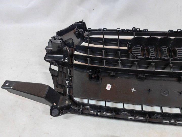 фото №7, Audi q3 8u рестайлинг - решётка решётка сцепление рекомендую