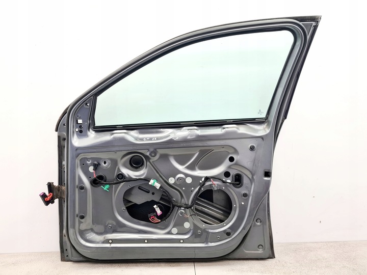 фото №16, Vw golf vi дверь правые перед универсал ld7x