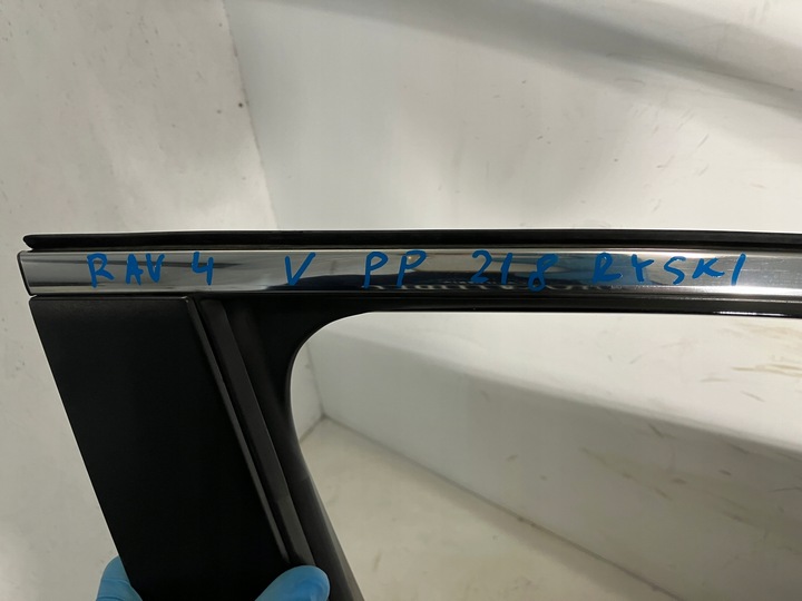 фото №13, Rav4 v двері передні праві правий перед 218 матова планка