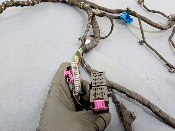 фото №7, Skoda octavia iv hb джгут зад лівий багажник