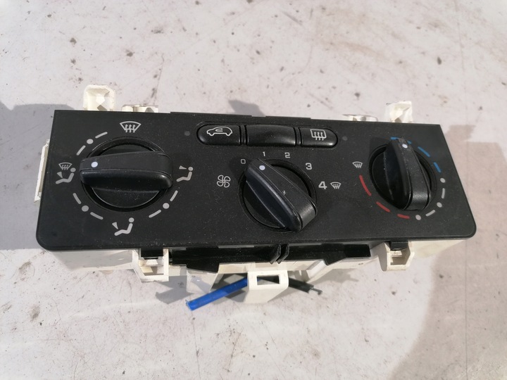 фото №1, Citroen c2 i панель управление воздуховод