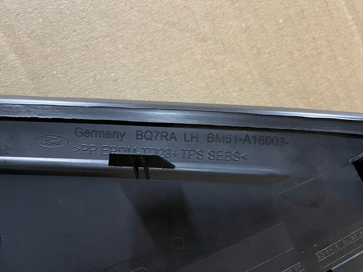 фото №13, Ford focus mk3 треугольник защита крыльев левый/правый