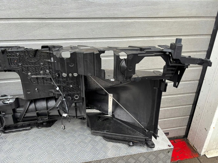 фото №14, Lucid air pas перед p11-e31000-12 p11-e33000-05 жалюзі замок