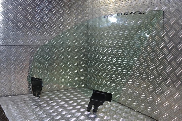 фото №1, Maserati levante стекло левая передняя клееная 16r