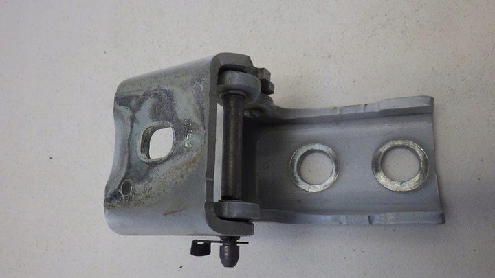 фото №1, Петля дверь левый перед верхний citroen ds5