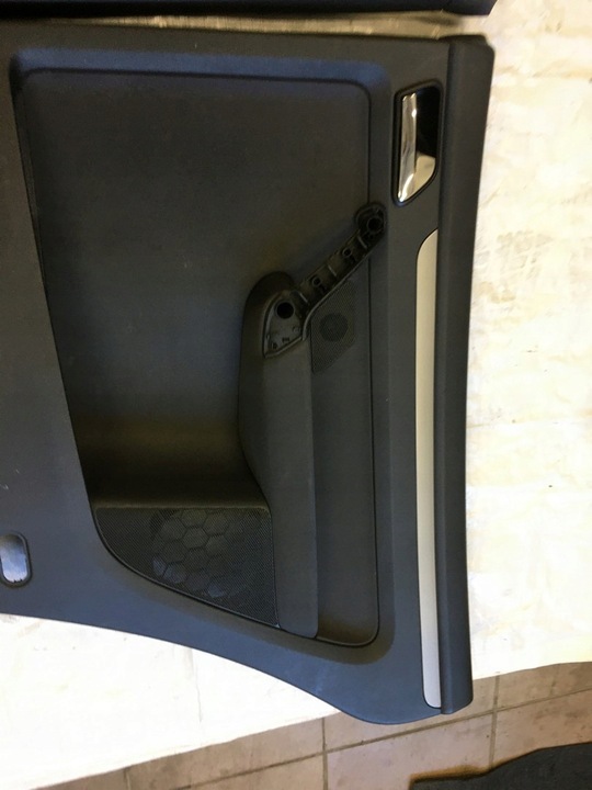 фото №9, Боковина двері оббивка двері зад vw touran рестайлінг 2006-2010