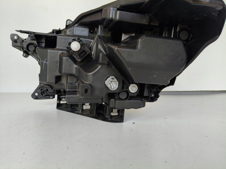 фото №8, Лампа права фара suzuki sx4 s-cross 22- повний led