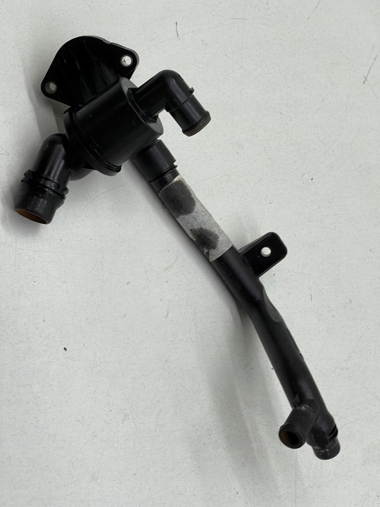 фото №13, Audi a6 c7 2.0 tdi термостат + корпус трубка води