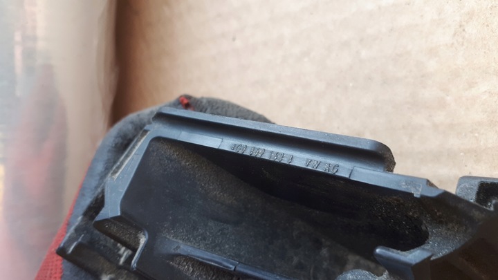 фото №11, Кронштейн держатель бак вакуум audi a6 a7