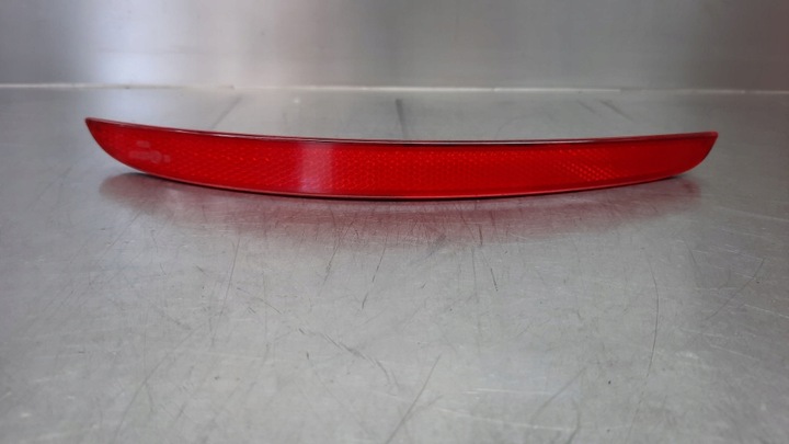 фото №1, Відбивач бампера зад праві 3t9945106 skoda superb ii