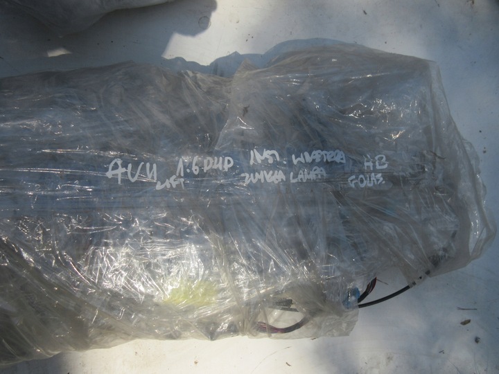 фото №1, Auris ii 1.6 d4d установка интерьера хэтчбек hb