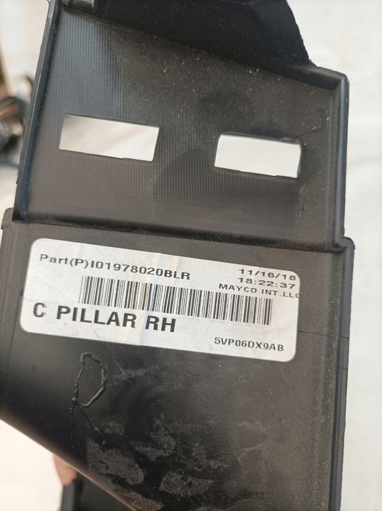 фото №11, Grand cherokee wk2 19 праві обшивка стійка usa