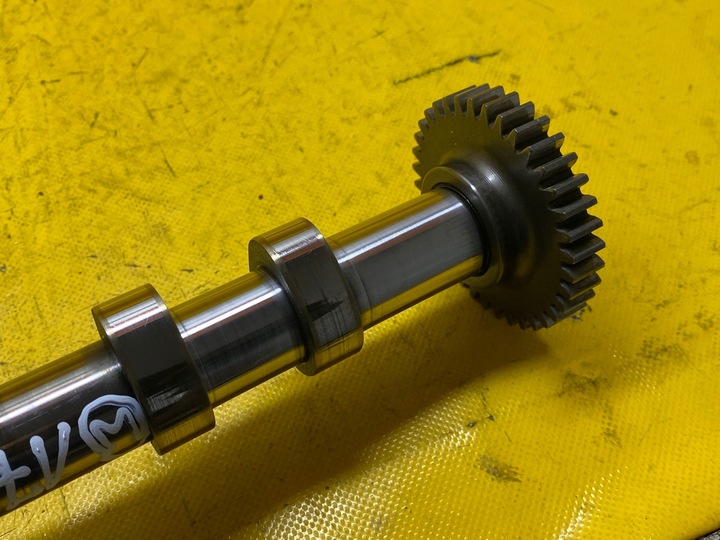 фото №8, Вал распределительный вал выпускной 130015174r vito w447 w205 1.6 dci r9ma500 renault