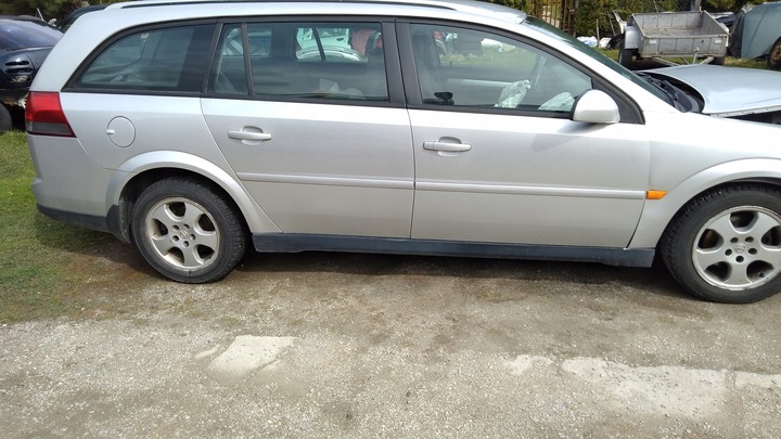 фото №1, Opel vectra c дверь правые передние универсал 05r. голый