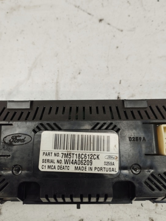 фото №10, Ford kuga mk1 i панель клімат-контролю повітропровід climatronic 7m5t18c612ck