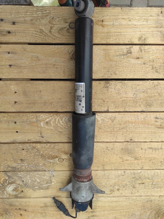 фото №1, Амортизатор зад лівий audi q8 4m0616031as